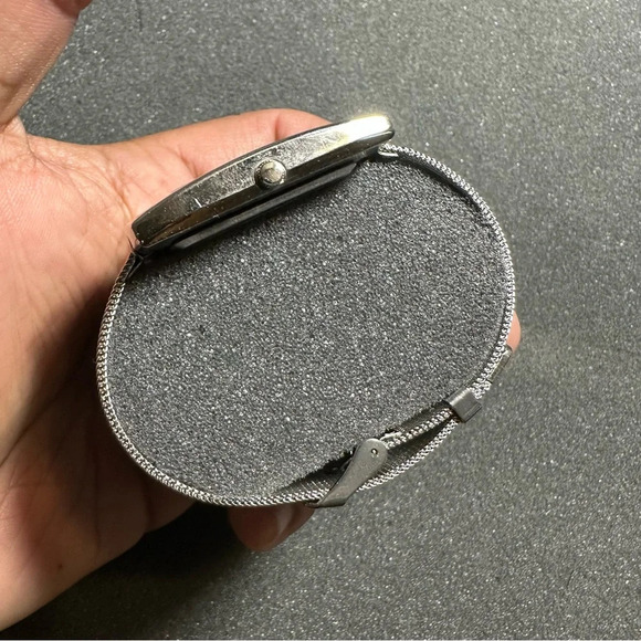 Trendz Ladies Quartz Watch Oversized Squared Silver Tone Black Dial Working - Picture 5 of 9